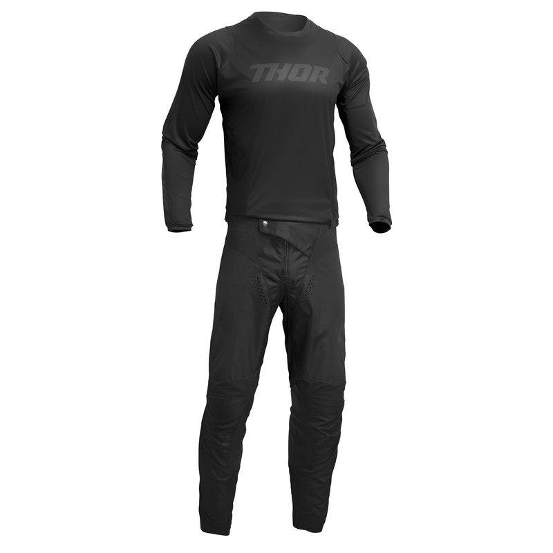 2024 Thor Pulse Blackout Gear Combo
