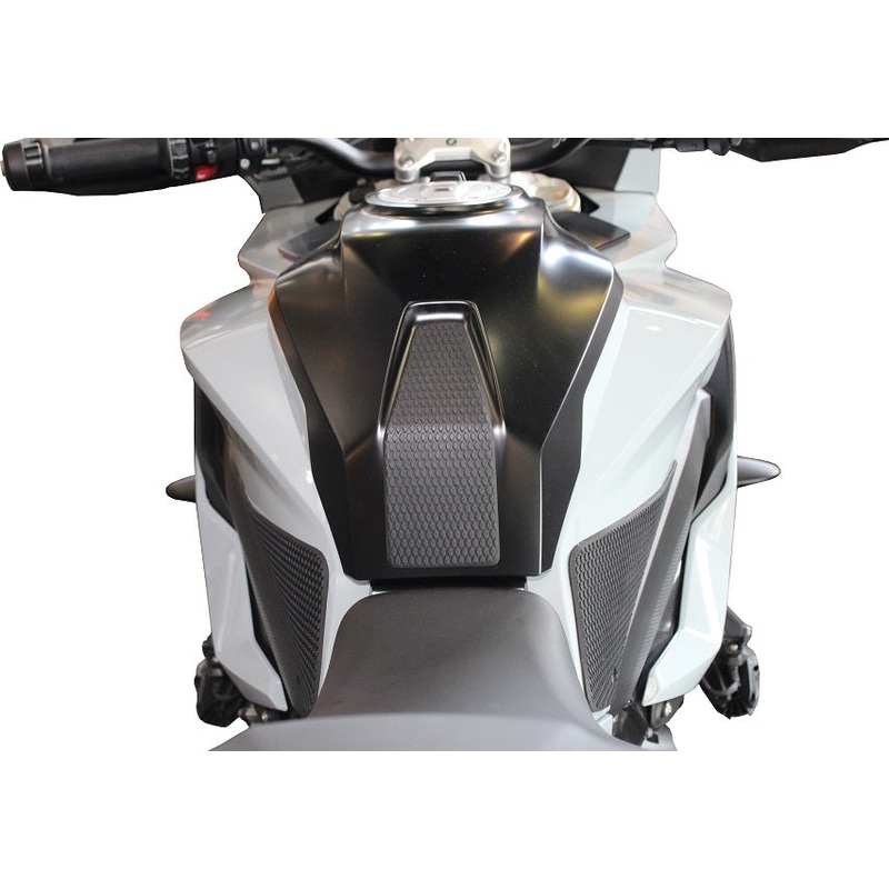TechSpec S1000XR (20-) SnakeSkin Gripster Tank Pad Kit