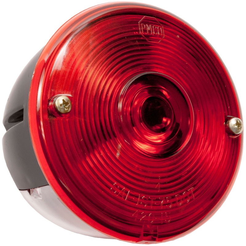 Peterson V428 – INCANDESCENT STOP/TURN/TAIL, UNIVERSAL, ROUND, STUD-MOUNT, W/LICENSE LIGHT
